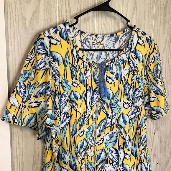 Coral Bay XL short sleeve shirt. Yellow with blue leaf print - Picture 2 of 6
